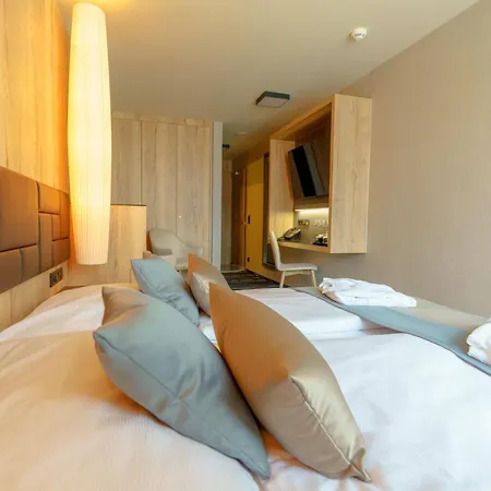 Hills Hotel 4*