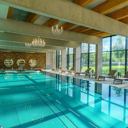 Hills Hotel 4*