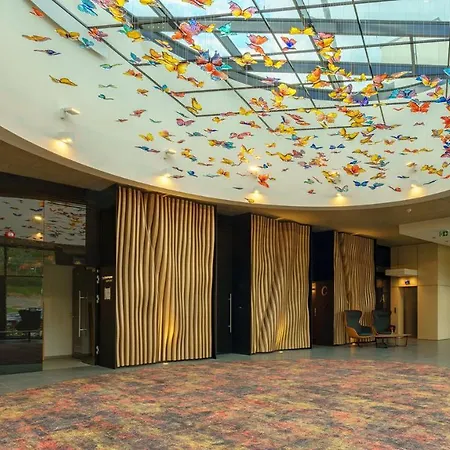 Hotel Hills 4*