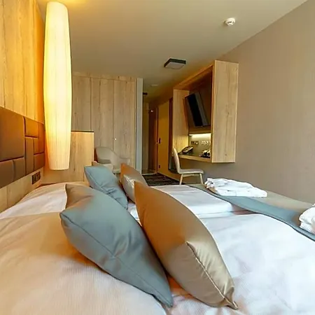 Hills Hotel 4*