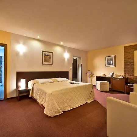 Hills Hotel 4*